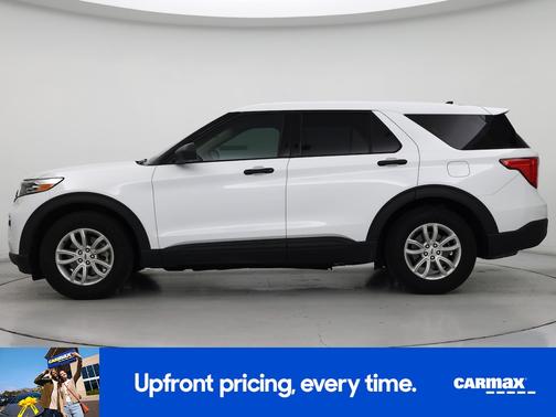 White 2021 Ford Explorer