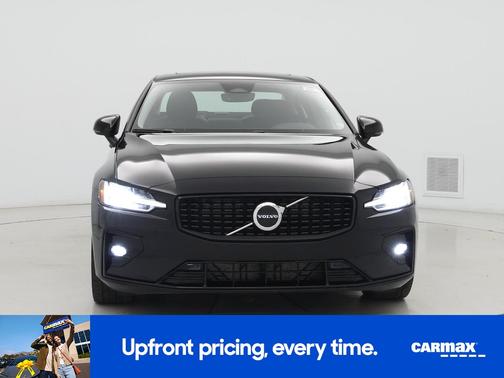 Black 2024 Volvo S60 B5 Core Dark Theme
