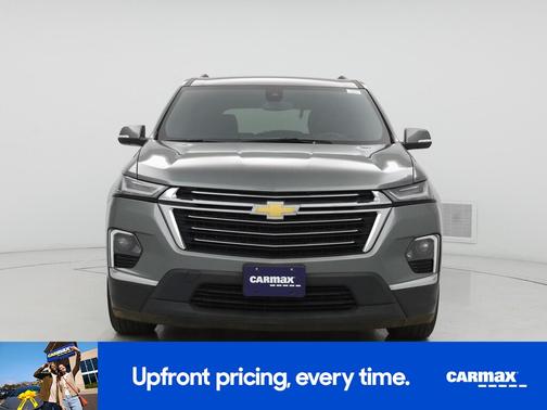 Green 2023 Chevrolet Traverse LT Cloth