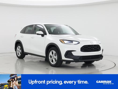 White 2023 Honda HR-V LX