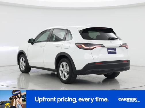 White 2023 Honda HR-V LX