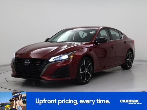 Red 2023 Nissan Altima SR
