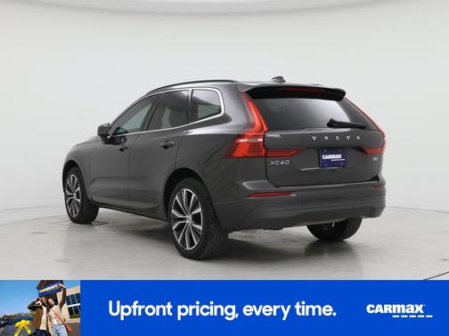2022 Volvo XC60 B5 Momentum