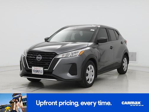 Gray 2022 Nissan Kicks S
