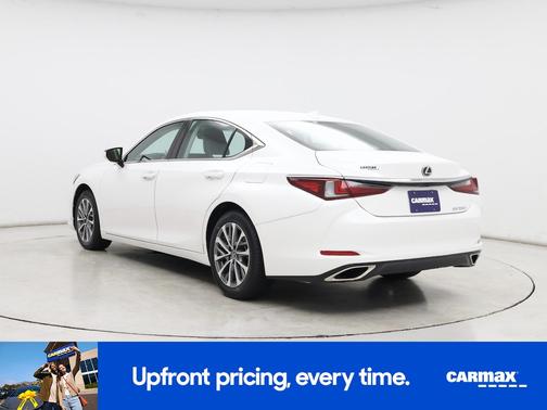 White 2023 Lexus ES 350