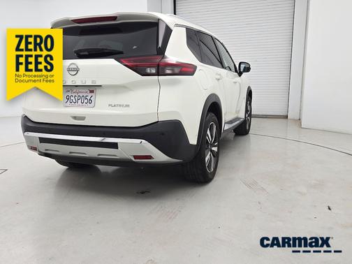 White 2023 Nissan Rogue Platinum