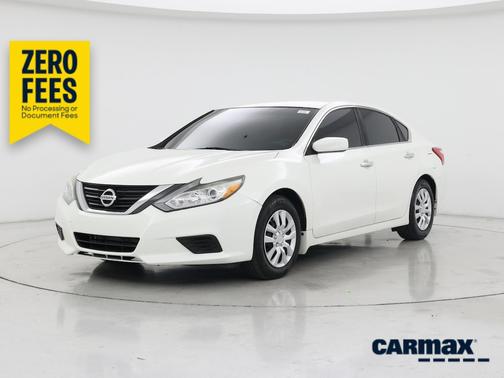 White 2016 Nissan Altima S