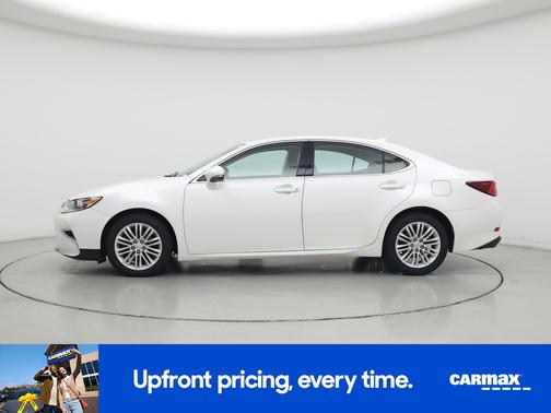 White 2017 Lexus ES 350