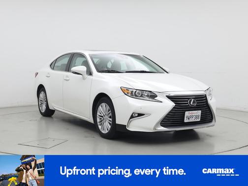 White 2017 Lexus ES 350