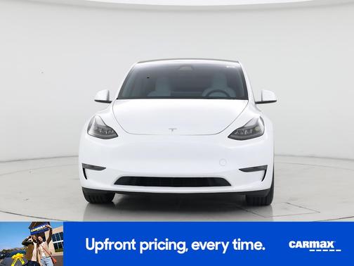 White 2024 Tesla Model Y Performance