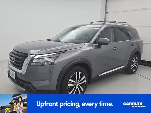 Gray 2025 Nissan Pathfinder Platinum