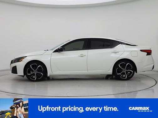 2023 Nissan Altima SR