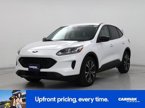 White 2022 Ford Escape SE