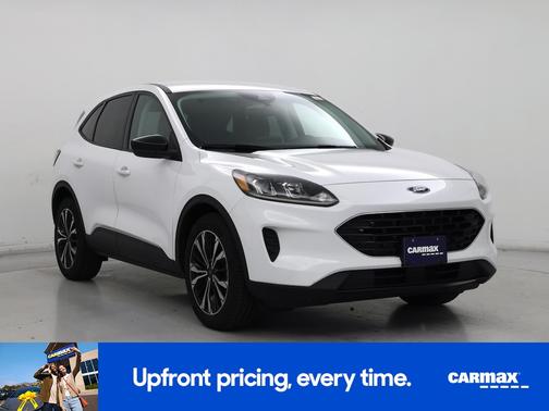 White 2022 Ford Escape SE