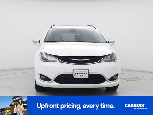 White 2018 Chrysler Pacifica Limited