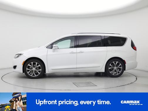 White 2018 Chrysler Pacifica Limited
