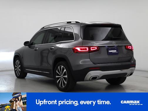 Gray 2022 Mercedes-Benz GLB 250