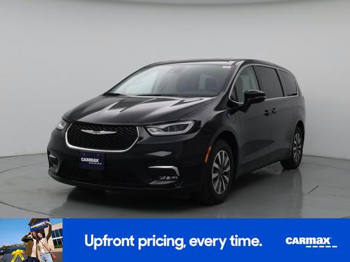 Black 2024 Chrysler Pacifica Hybrid Select