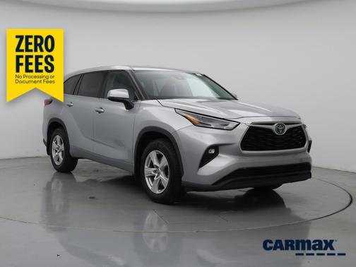 Silver 2022 Toyota Highlander Hybrid LE