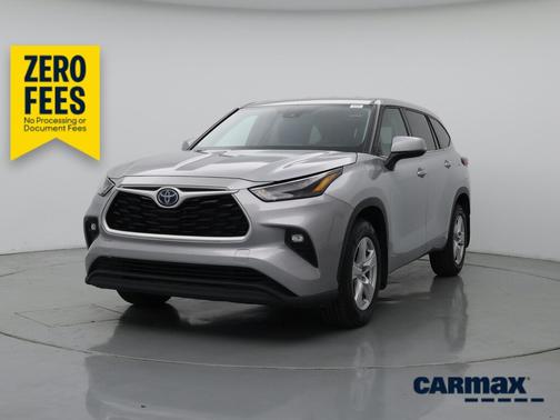 Silver 2022 Toyota Highlander Hybrid LE