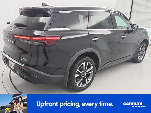 Black 2023 INFINITI QX60 Luxe