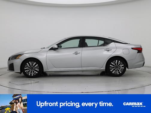 2023 Nissan Altima SV
