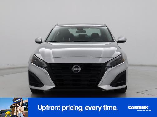 2023 Nissan Altima SV