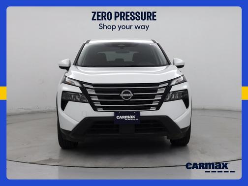 White 2025 Nissan Rogue SV