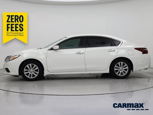 White 2018 Nissan Altima S