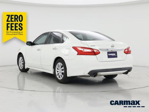 White 2016 Nissan Altima S