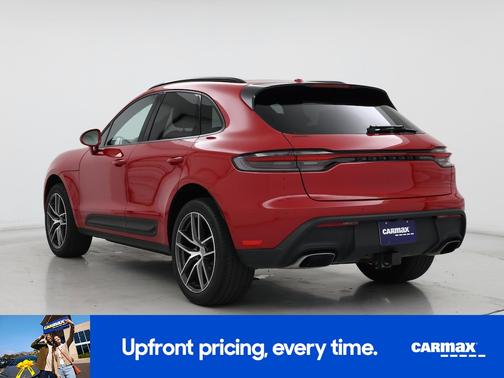 2024 Porsche Macan Base (PDK)