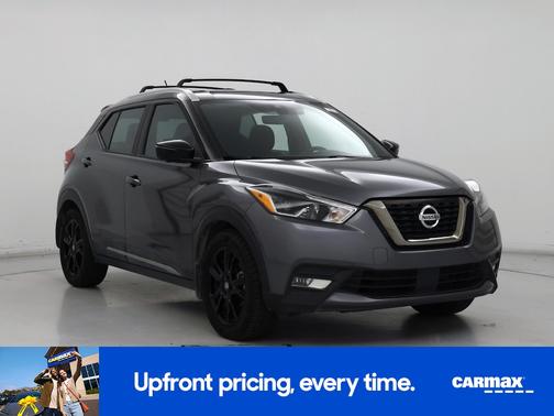 Gray 2020 Nissan Kicks SR