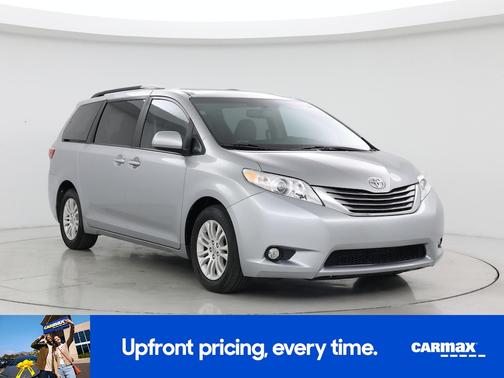 2017 Toyota Sienna XLE