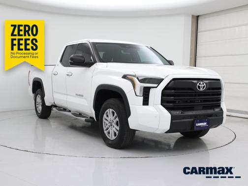 White 2024 Toyota Tundra SR5