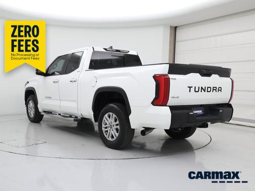 White 2024 Toyota Tundra SR5