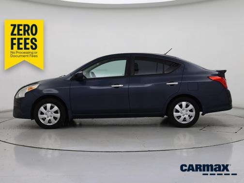 Blue 2015 Nissan Versa SV