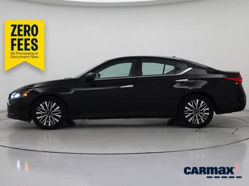 Black 2025 Nissan Altima SV
