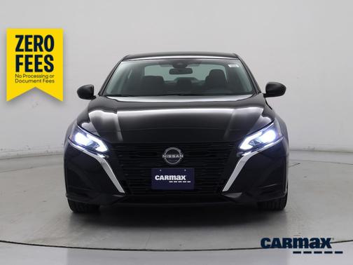 Black 2025 Nissan Altima SV