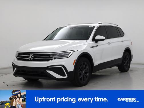 White 2022 Volkswagen Tiguan SE