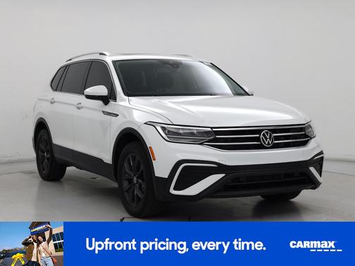 White 2022 Volkswagen Tiguan SE