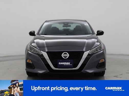 2022 Nissan Altima SR