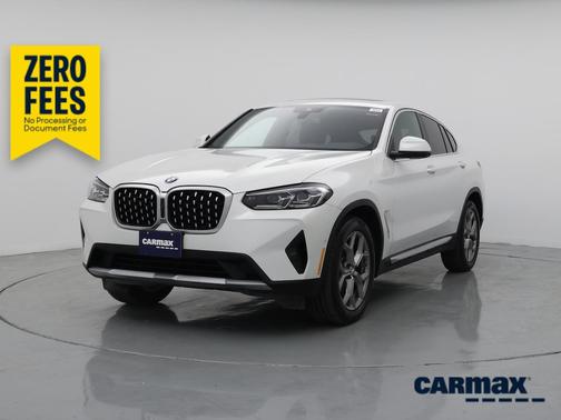 White 2024 BMW X4 XDrive30i