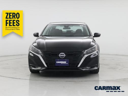 Black 2025 Nissan Altima SV
