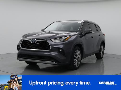 Gray 2020 Toyota Highlander Hybrid Platinum