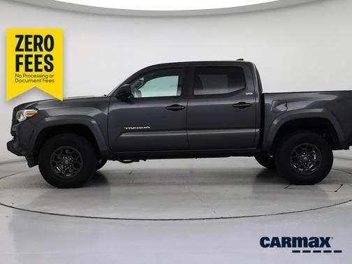 Gray 2017 Toyota Tacoma SR5