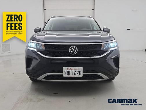 Gray 2022 Volkswagen Taos SE