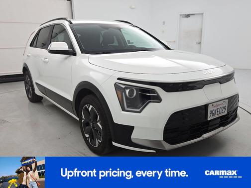 White 2023 Kia Niro EV Wind