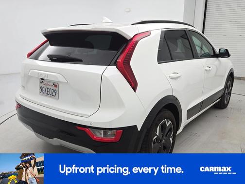 White 2023 Kia Niro EV Wind