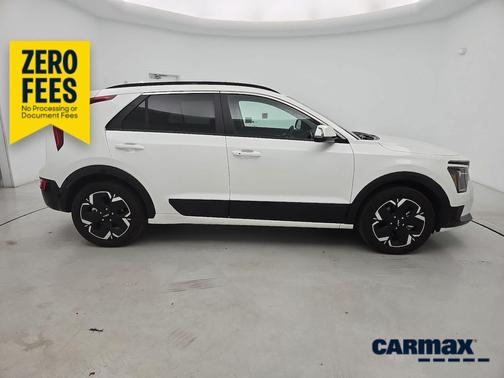 White 2023 Kia Niro EV Wind
