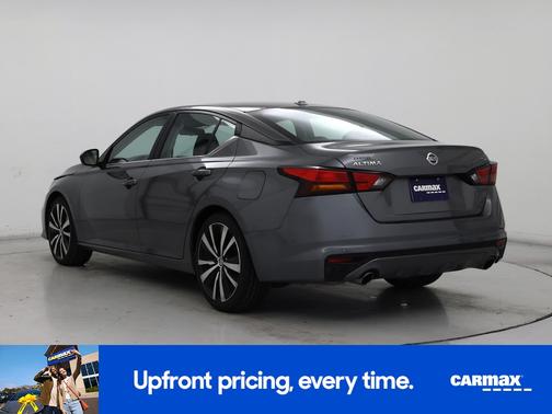 Gray 2022 Nissan Altima SR